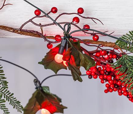 Guirnalda en color rojo y verde 10.99 Eur, Leroy Merlin