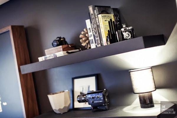 antes-y-despues-decoracion-salon-negro-gris-madera-before-after-livingroom-grey-black-wood