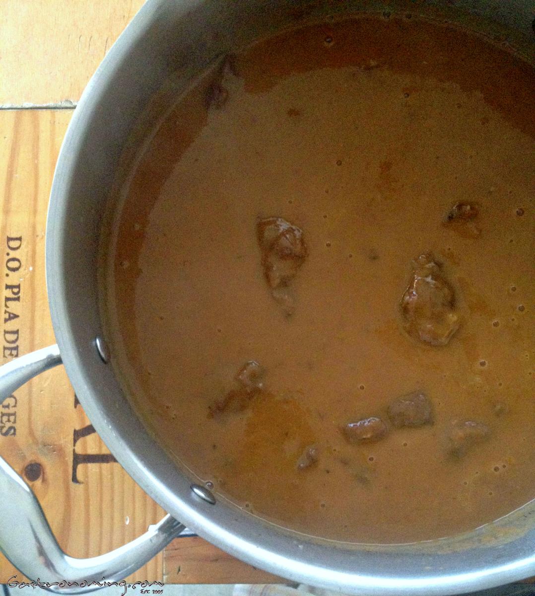 Carrilleras de cerdo ibérico al vino tinto