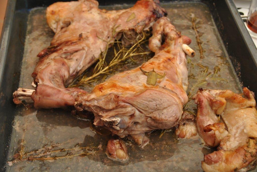 Cordero horno vermú