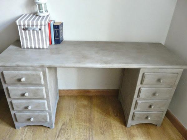 ESCRITORIO GRIS RESTUARADO CHALK PAINT