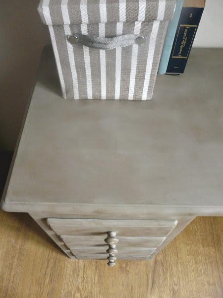 ESCRITORIO GRIS RESTUARADO CHALK PAINT