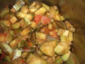 A mi me gustan bastante caldosas, pero si las preferís con menos caldo, las dejáis un rato hirviendo sin la tapadera, hasta que queden a vuestro gusto.