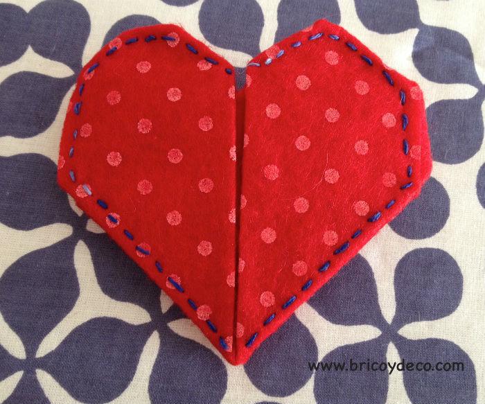corazon-de-origami-fieltro-pespunte