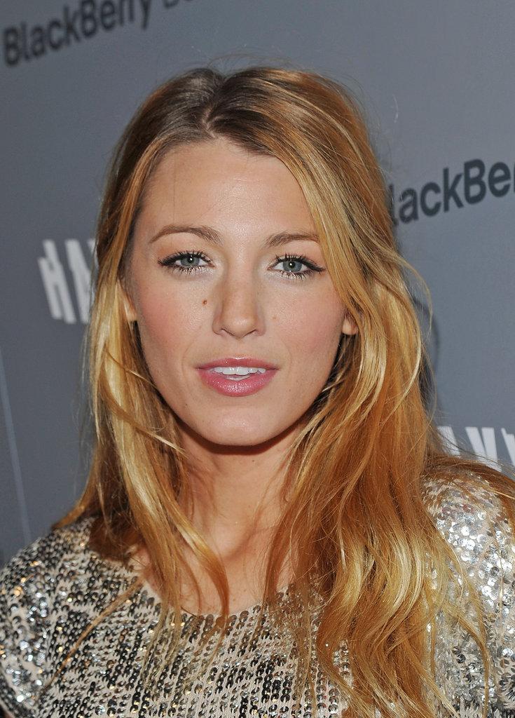 Blake-Lively-worked-her-poses-red-carpet-NYC-premiere