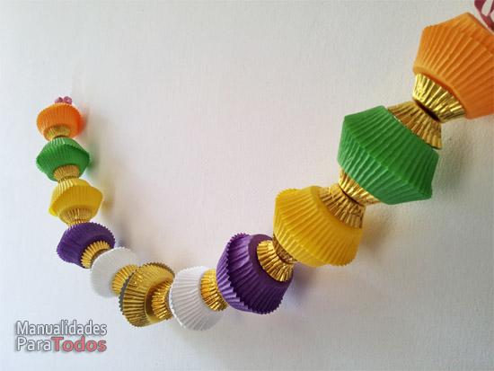 guirnalda de moldes de cupcakes