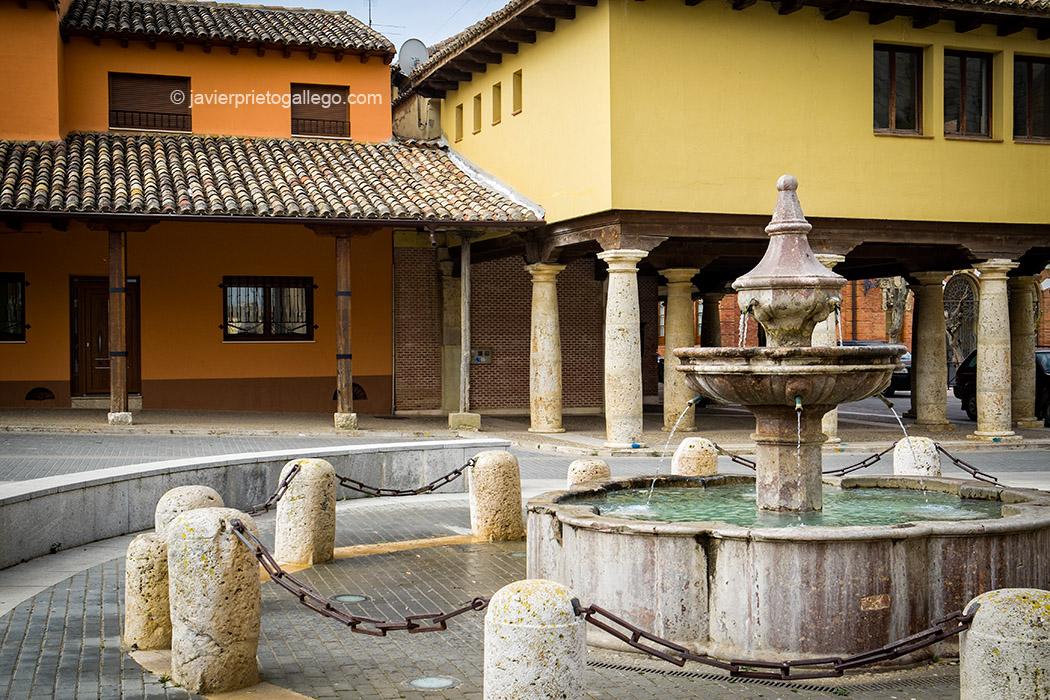 Plaza de Becerril de Campos. Palencia. Castilla y León. España, 2015 © Javier Prieto Gallego;
