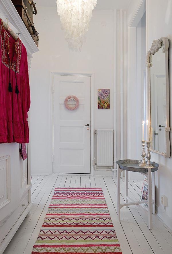 Apartamento nordico con toques vintage y exoticos 12