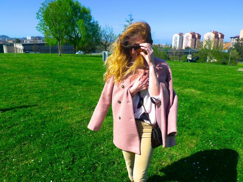 paula casielles 5 Casual Look In A Green Setting