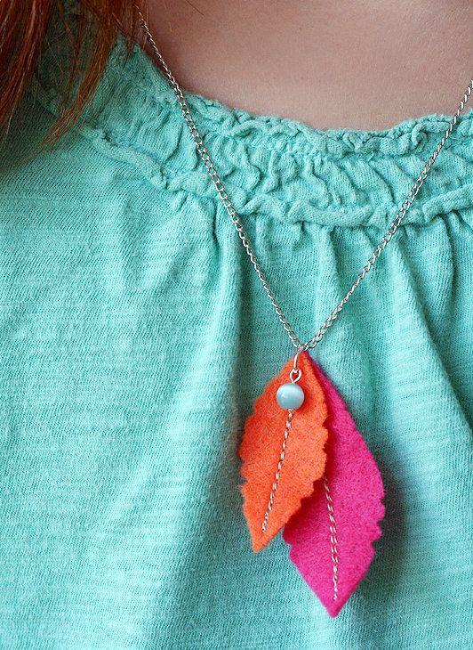 taller-de-fieltro-collar-de-fieltro