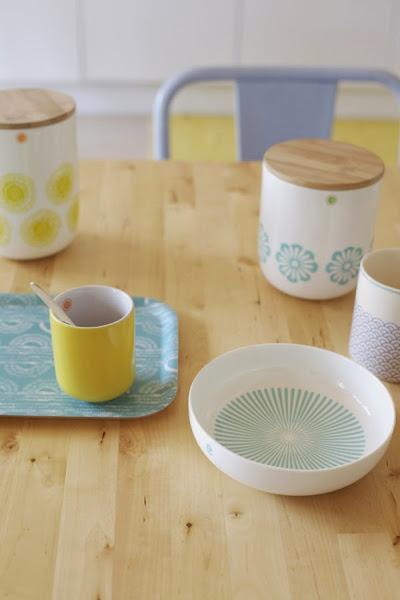 ideas-deco-como-decorar-cocinas-blancas-colores-pastel
