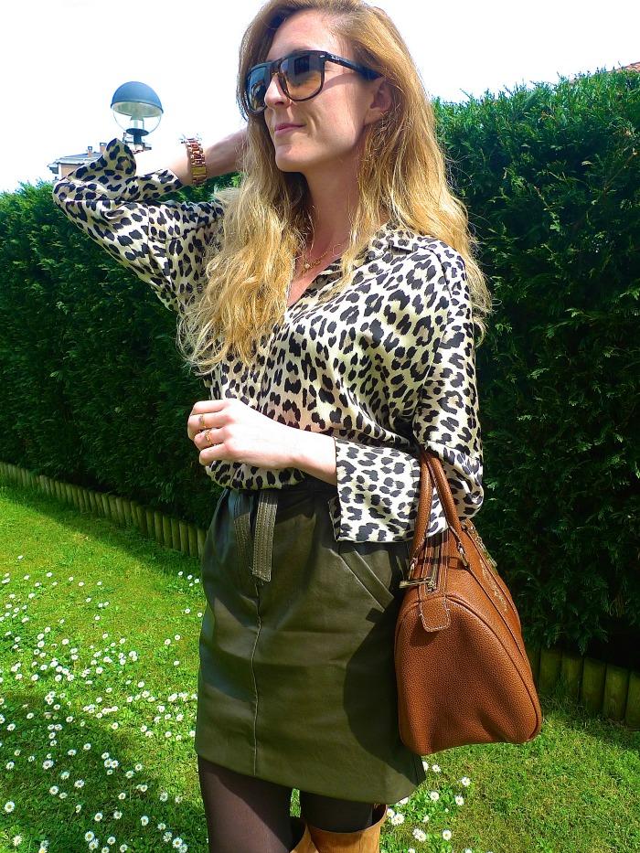 paula casielles m Leopard print blouse and Green midi skirt