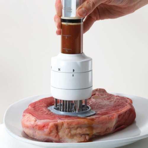 Inserta tus salsas en la carne