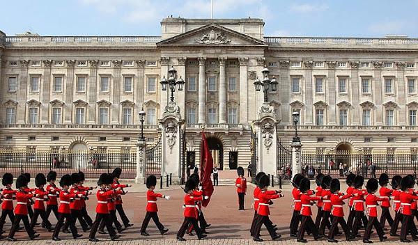 El Palacio de Buckinghan y el cambio de guardia en Londres