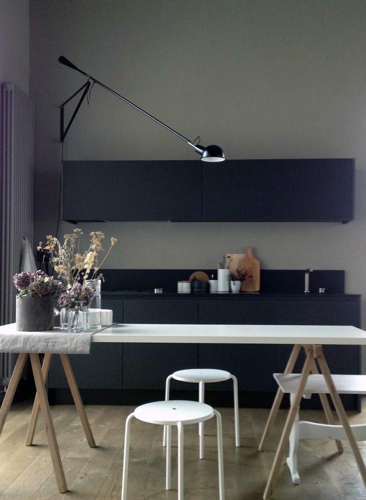 Swing_arm_wall_lamp_9