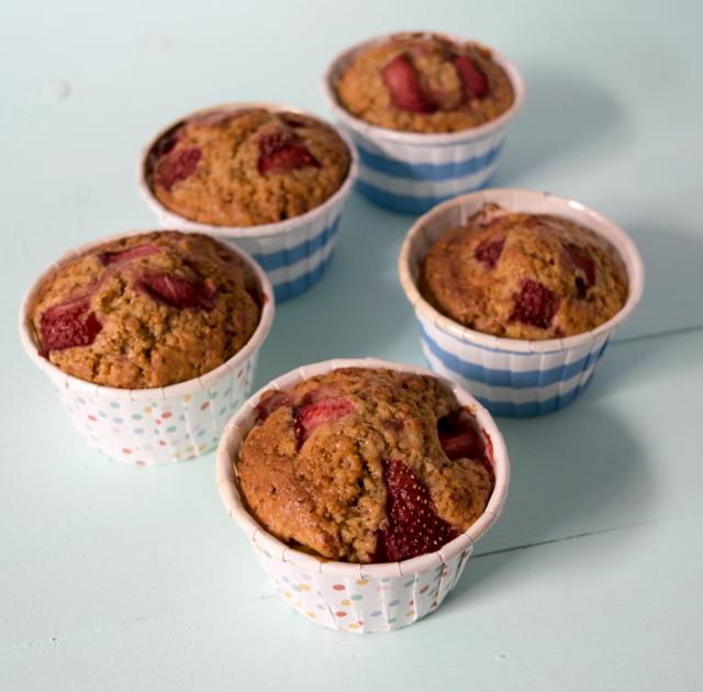 Muffins de limón y fresas