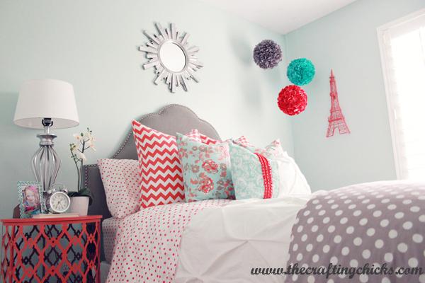 El color coral en el dormitorio