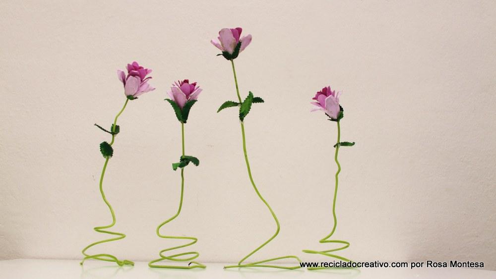 Flores rosas con hueveras de cartón recicladas - egg carton flowers