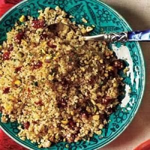 Quinoa con cerezas secas y pistachos