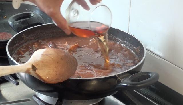 Solomillo de Cerdo con Setas y Piñones44