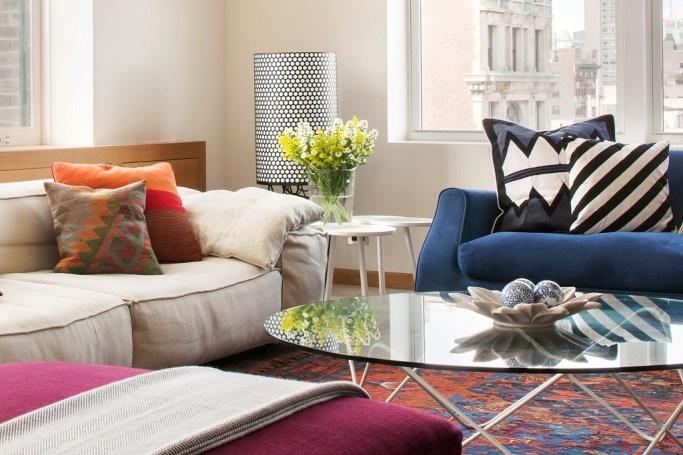 Loft en Broadway diseñado por Casamanara lampara en la esquina