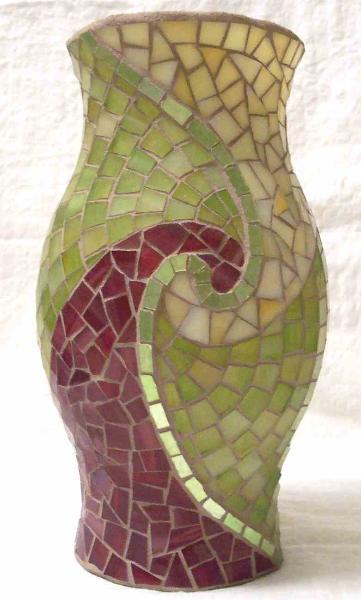 reciclar-una-botella-de-vidrio-jarron-mosaicos