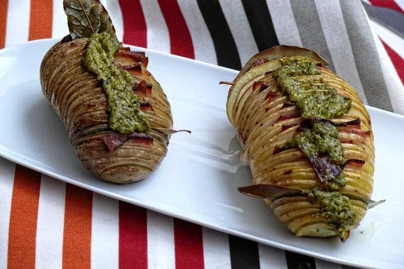 patatas con pesto y bacon