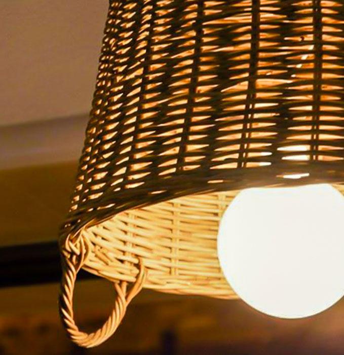 decorar-con-elementos-reciclados-lampara