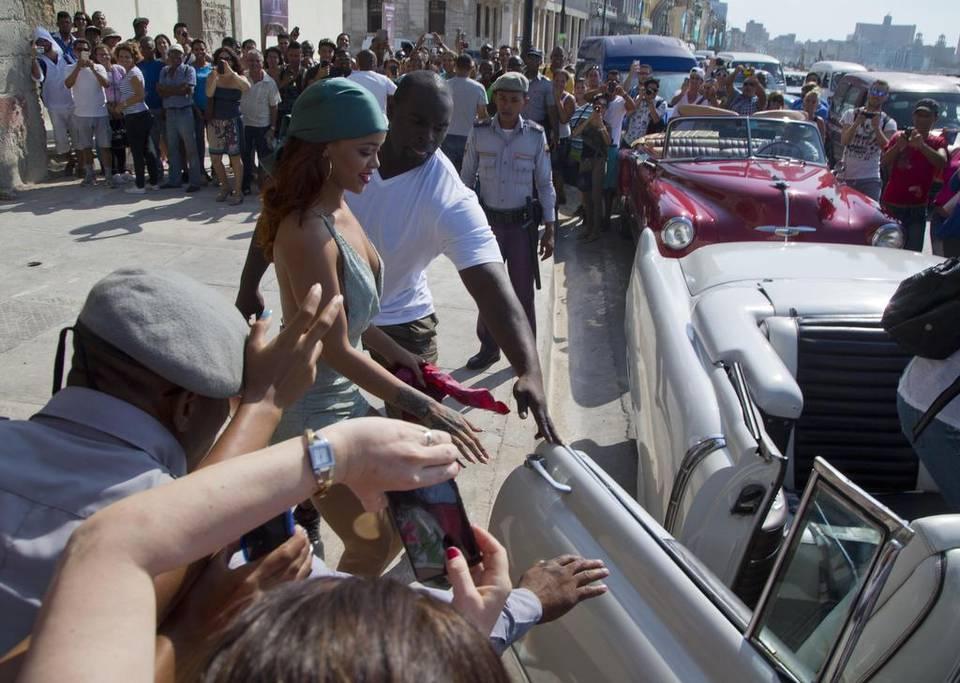 Cuba Rihanna (1)