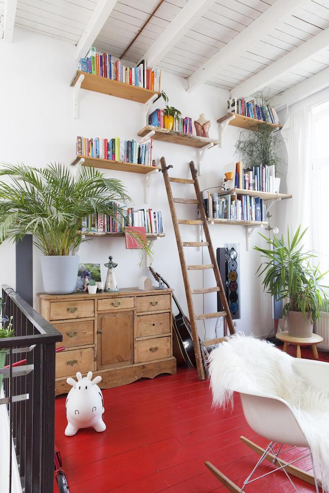 Una casa preciosa con suelos rojos