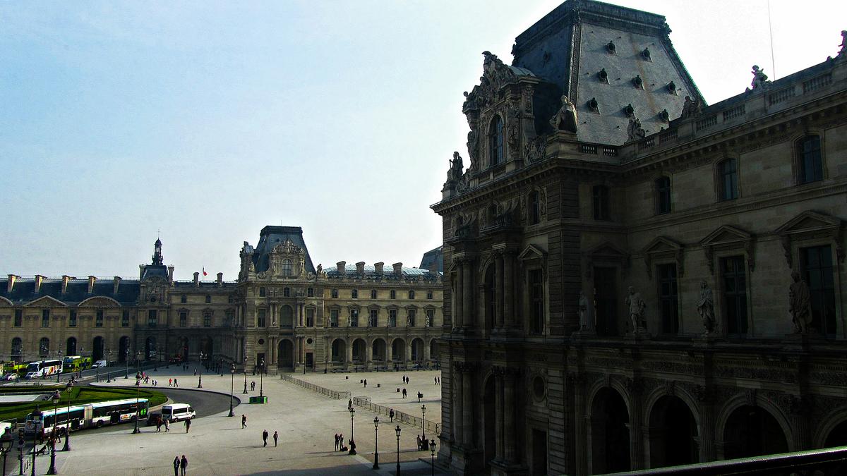 Louvre (0-8)