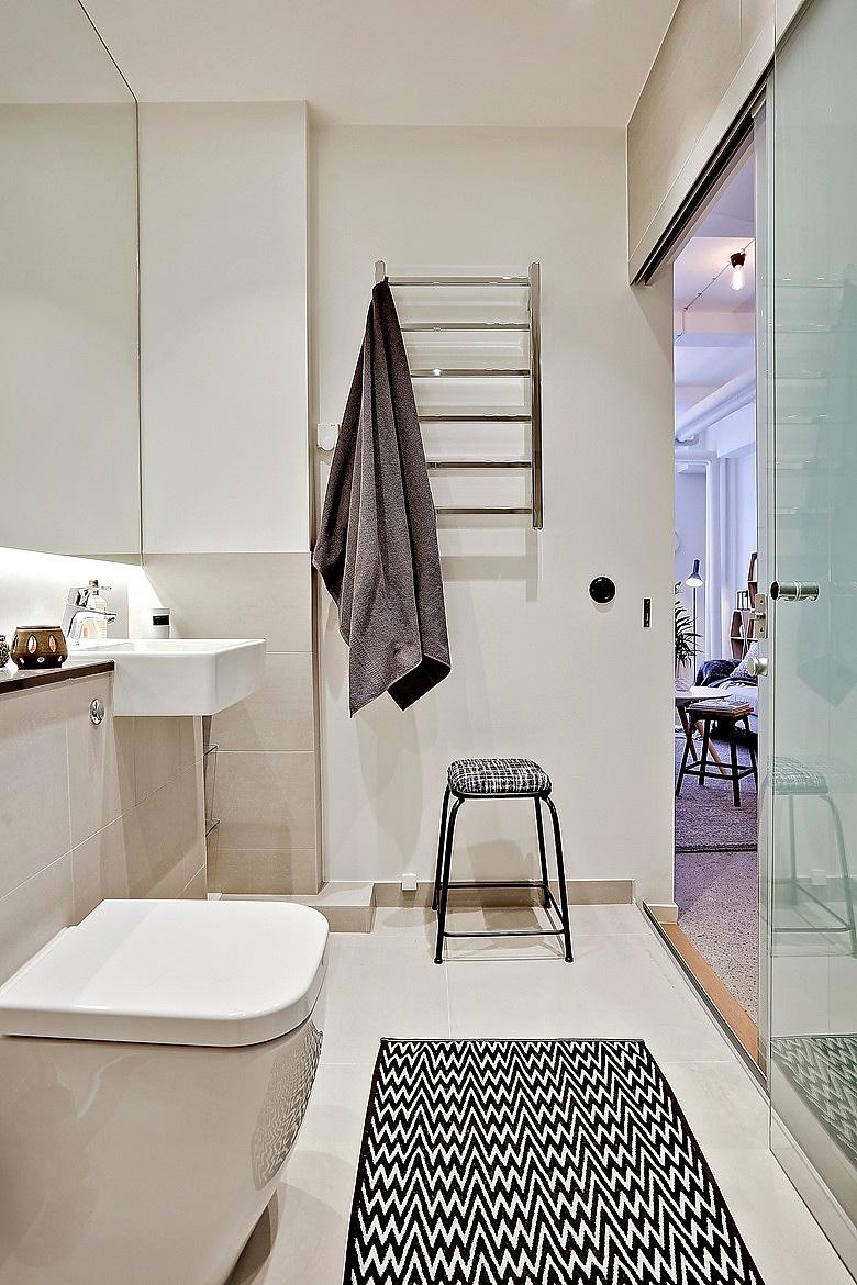 Un estudio de estilo contemporáneo: Mucho diseño y buenas ideas para separar ambientes.