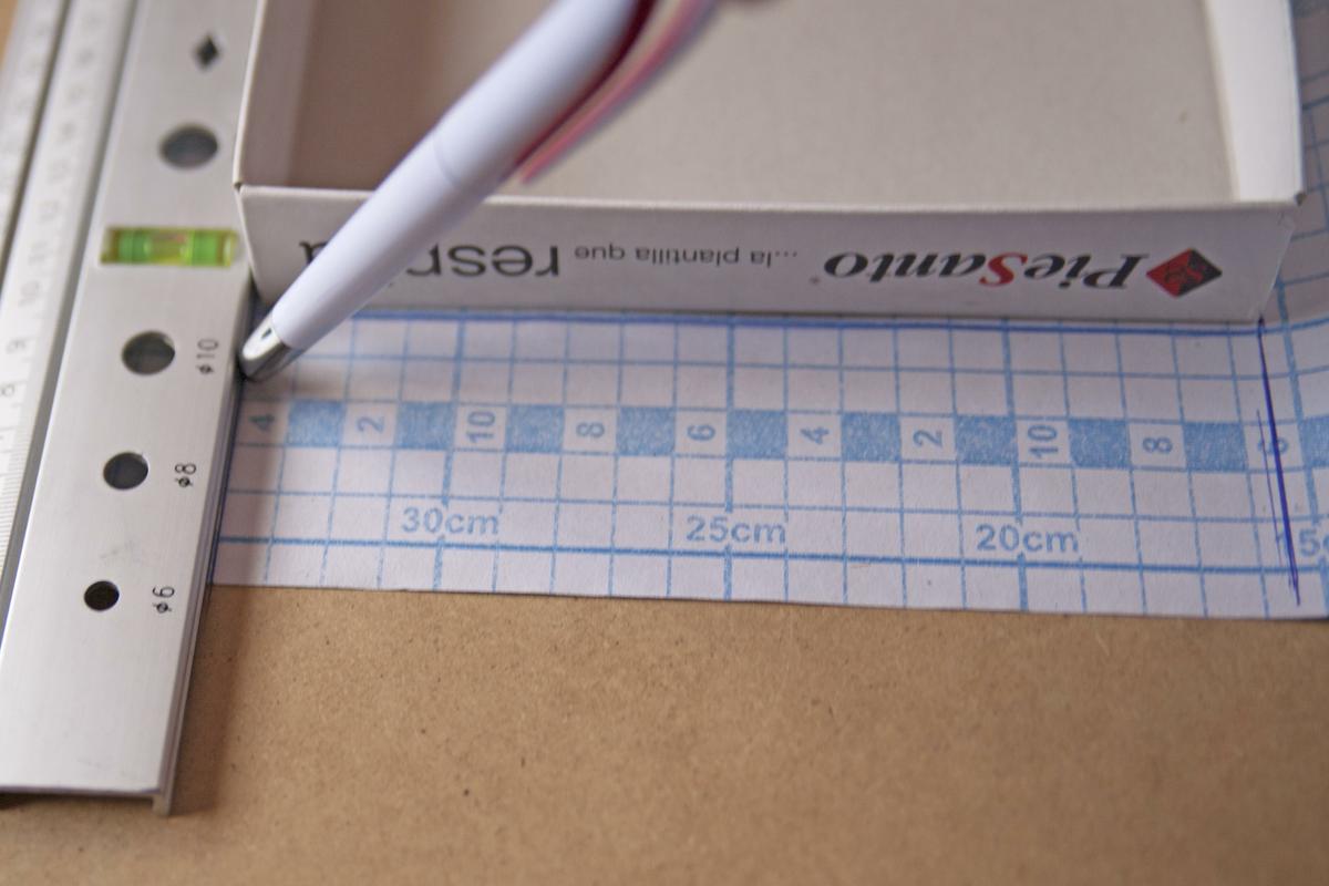 Marcamos con ayuda de una regla