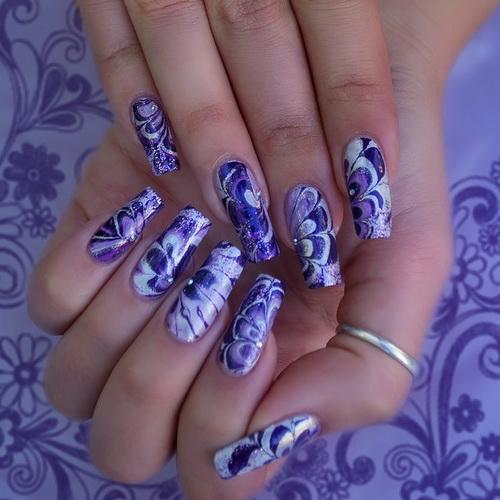 uñas largas con flores