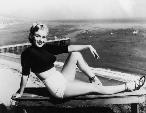 marilyn_monroe_shorts_pin_up