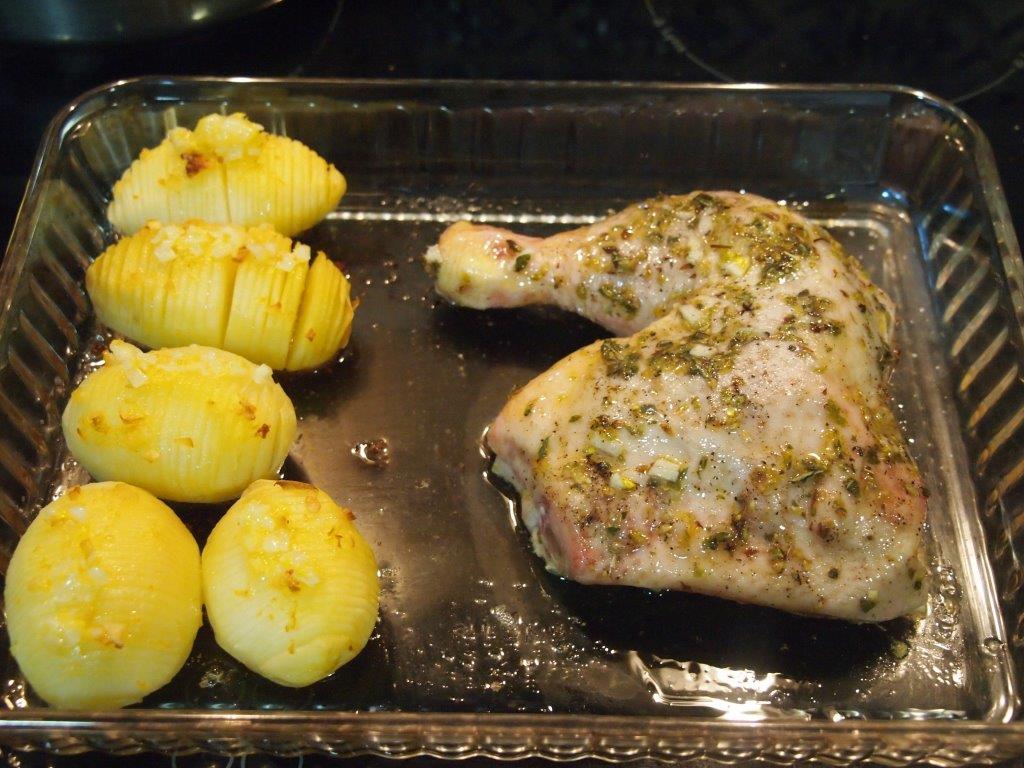 Pollo asado con patatas hasselbck