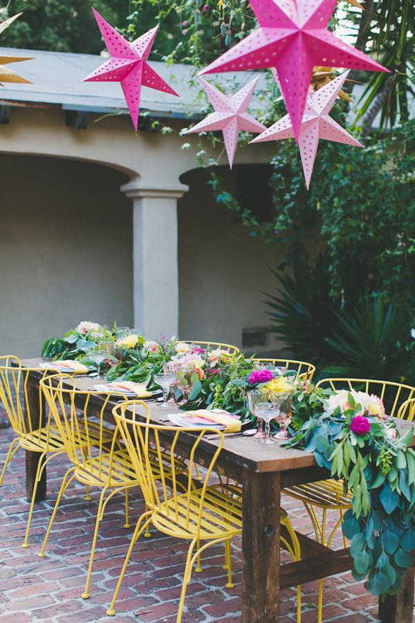 Ruffled - photo by http://twofoxesphotography.com/ - http://ruffledblog.com/tropical-july-4th-styled-wedding/