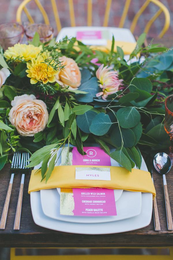 Ruffled - photo by http://twofoxesphotography.com/ - http://ruffledblog.com/tropical-july-4th-styled-wedding/