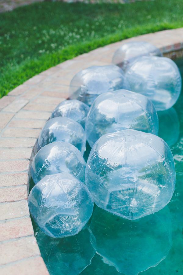 Ruffled - photo by http://twofoxesphotography.com/ - http://ruffledblog.com/tropical-july-4th-styled-wedding/