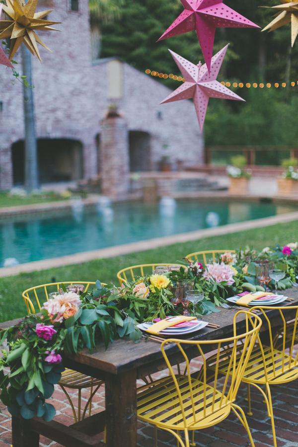 Ruffled - photo by http://twofoxesphotography.com/ - http://ruffledblog.com/tropical-july-4th-styled-wedding/