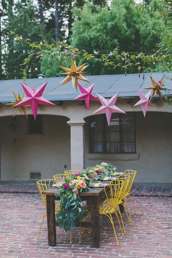 Ruffled - photo by http://twofoxesphotography.com/ - http://ruffledblog.com/tropical-july-4th-styled-wedding/