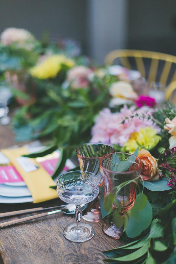 Ruffled - photo by http://twofoxesphotography.com/ - http://ruffledblog.com/tropical-july-4th-styled-wedding/