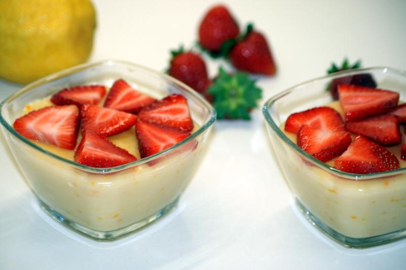 11. Bodegon crema de limon con fresas