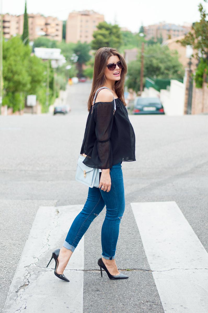 blusa-con-los-hombros-al-aire