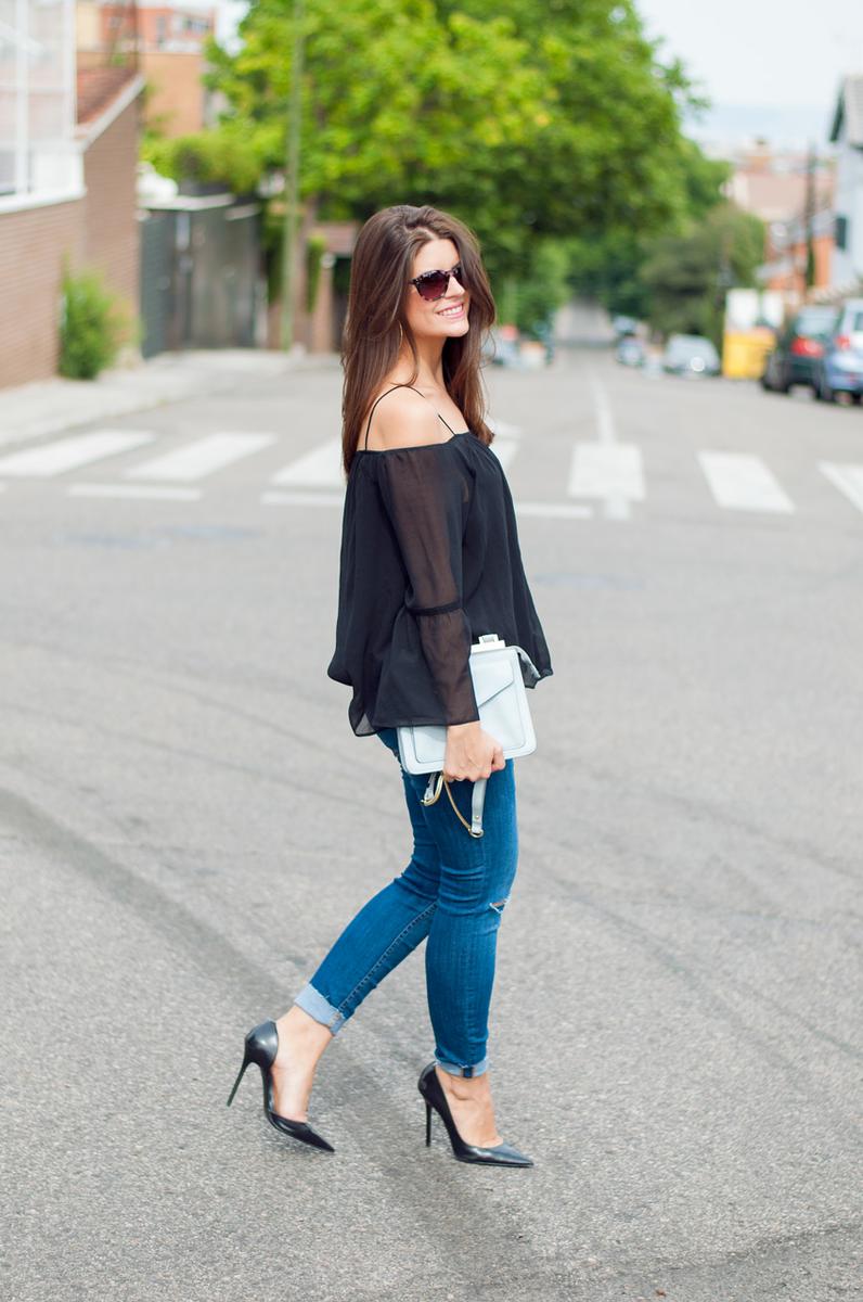 blusa-con-los-hombros-al-aire