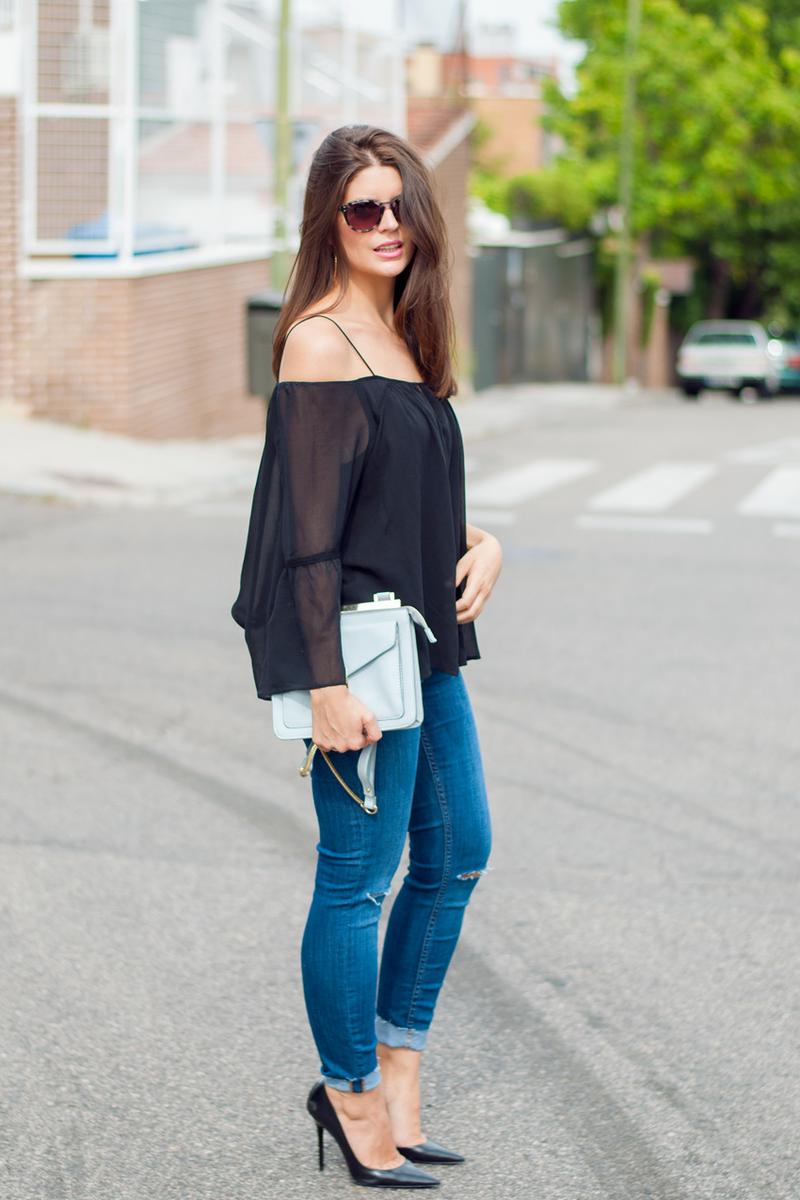 blusa-con-los-hombros-al-aire