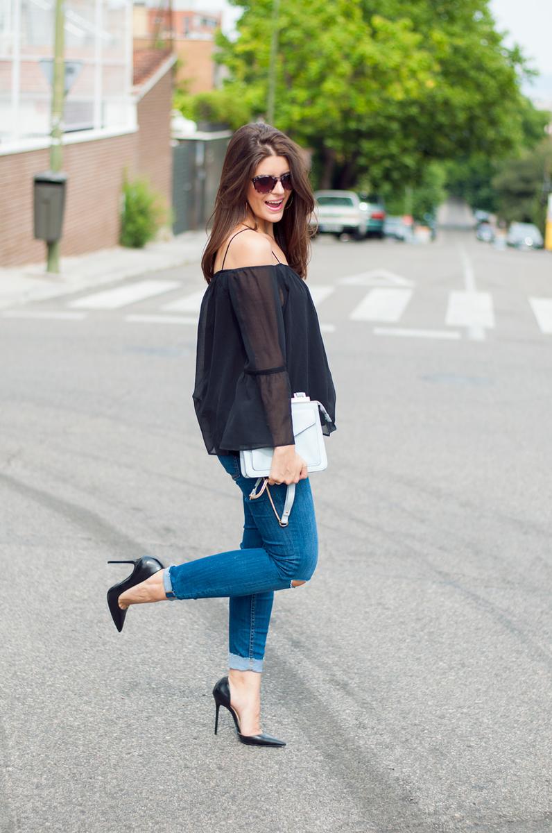 blusa-con-los-hombros-al-aire