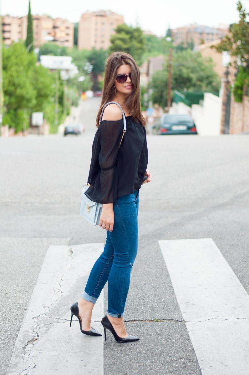 blusa-con-los-hombros-al-aire