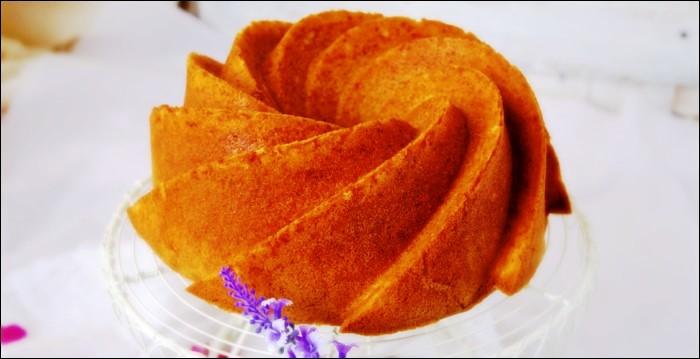 Bundt-cake-de-nata (crema de leche)-montada-y-vainilla-portada