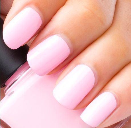 uñas cortas color rosa